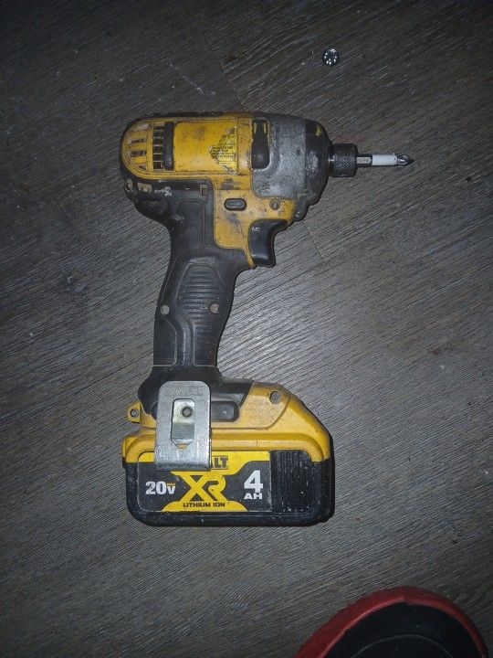 20 V Dewalt Impact Drill