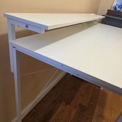 💻 Modern White Computer Desk with Built-in Power Outlet & Storage Drawer