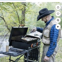 Blackstone Adventure Ready Plancha para Exteriores, Parrilla de Superficie Plana de Propano de 2 Quemadores de 22" con Cubierta, Negra