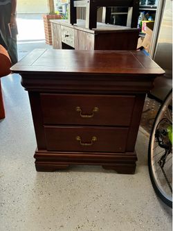 Night stand ! Free!