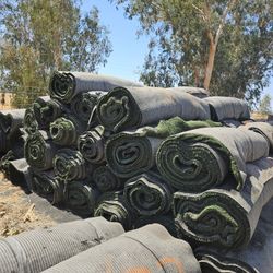 artificial grass used  (hollister)