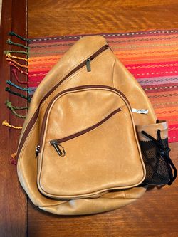 Leather crossbody bag