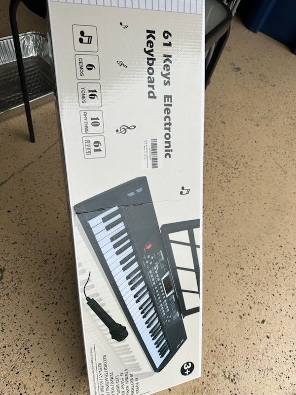Electronic Piano Keyboard
