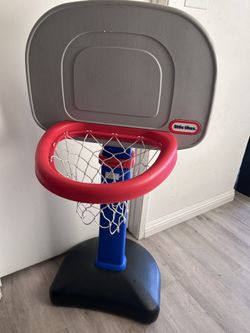 Kids basketball court