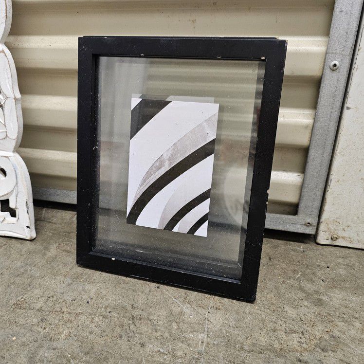 Target Picture Frames (Pair)