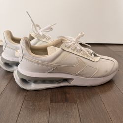 NIKE Air Max Pre-Day