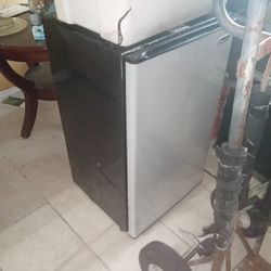 Very Nice Works Excellent Ice Cold Quiet Clean And Smooth Huge Mini Fridge For Sale In Pine Hills