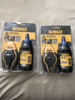 Compact chalk reel