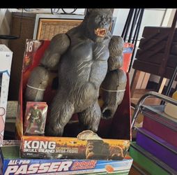 WALMART EXCLUSIVE Lanard Toys KING KONG Movie Mega Action Figure Poseable 18”