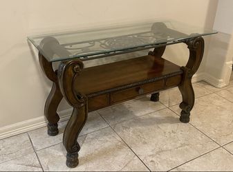 Entrance Table