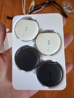 4 Air Tags for Compatible with Apple & Google