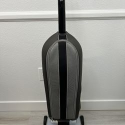 Hoover Platinum Vacuum