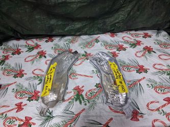 22015-17 Toyota Camry Left & Right signal light