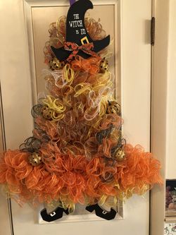 Mesh Witches Hat Wreath