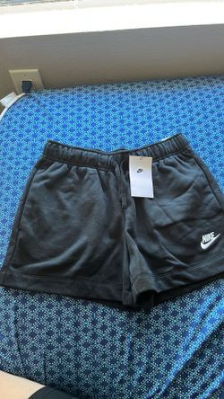 Mew Nike shorts size small