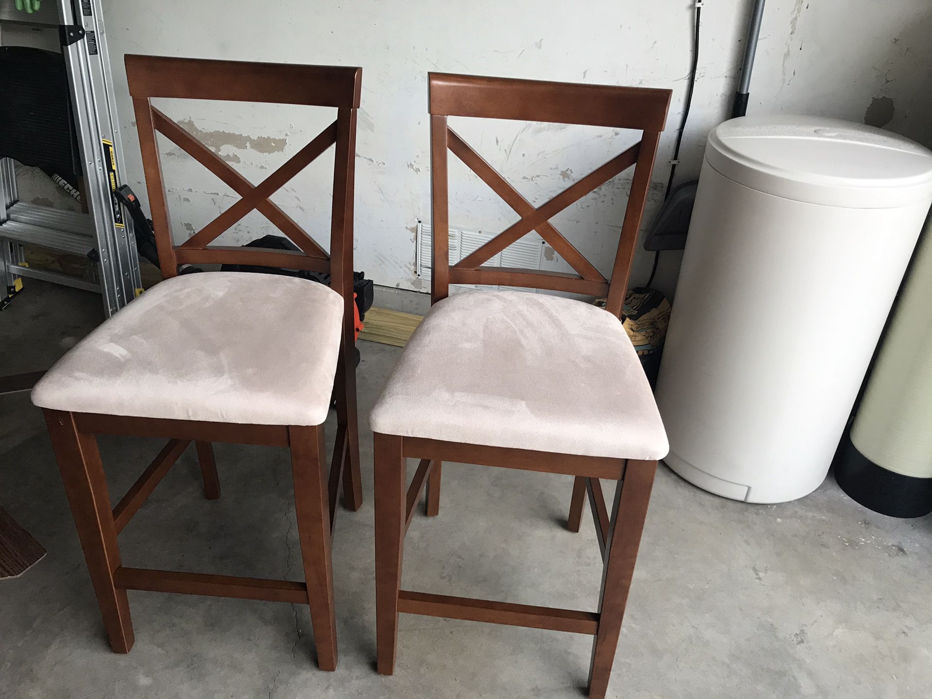 Chairs (stools)
