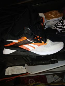 Reebok nan o 4