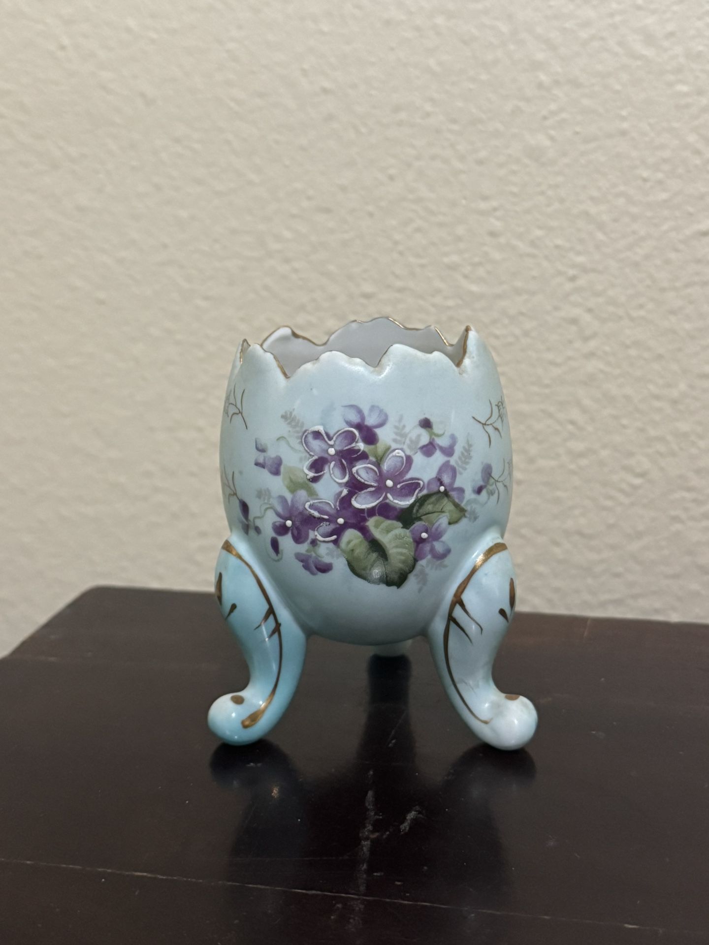 Vintage 3 Foot Porcelain Cracked Egg Vase Blue Violets Gold Trim Hand Painted