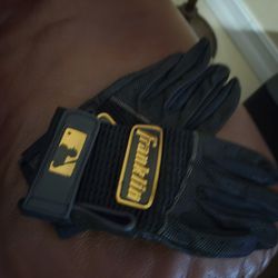 Softball Gloves New