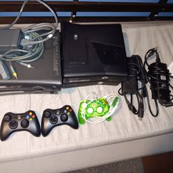 4 Xbox 360s Need Repaired For Sale 