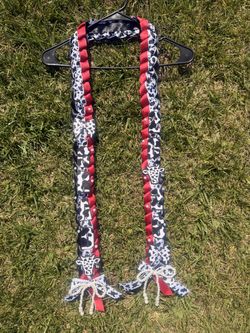 Custom graduation leis