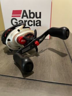 Abu Garcia REVO 5 STX LP RH Casting Reel