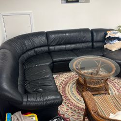 Black Leather Couch 