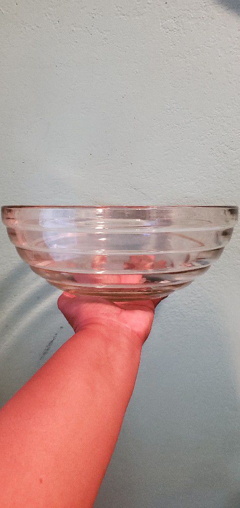 Large Glass Bowl..can Be Used For Any Occasion..like New!