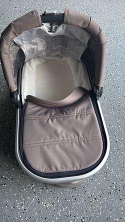 UPPAbaby bassinet (NEW)
