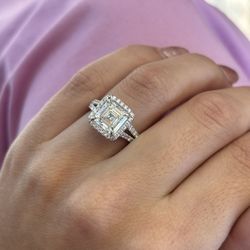 Brand new 2.59E VS2 Square Emerald Cut Lab Grown Diamond Engagement Ring