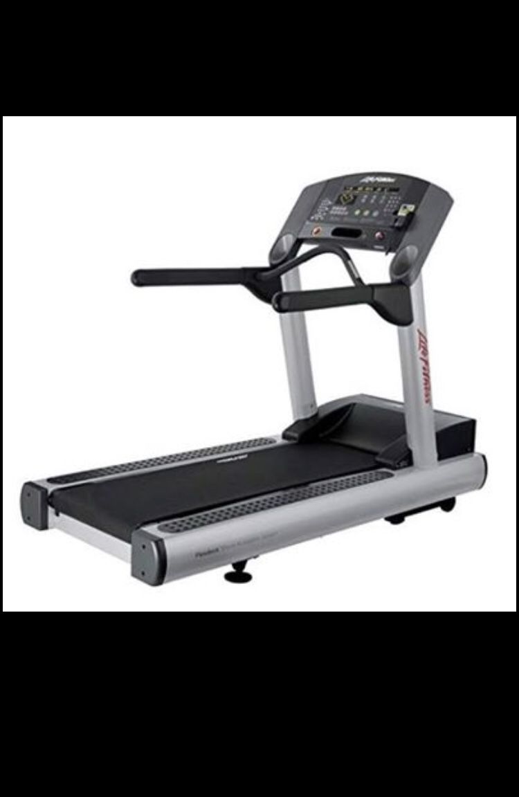 Life fitness commercial treadmill clst