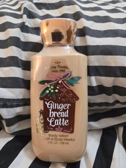 NEW! Bath & Body Works. Body Lotion. Gingerbread Latte. 8 fl oz.