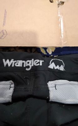Mens Wrangler black shorts size 42