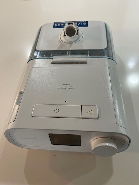 Philips DreamStation Auto C-PAP Machine
