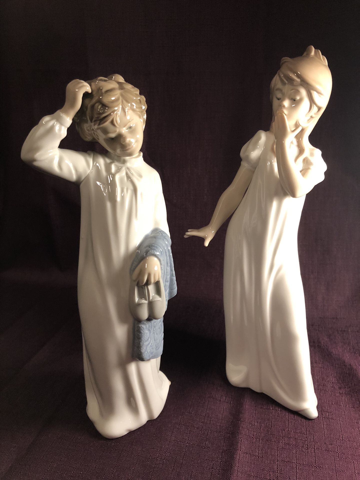 LLADRO Nao Porcelain Figurines Yawning Girl and Boy with Slippers 1977