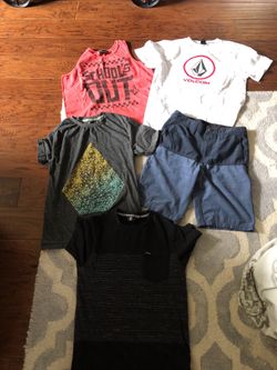 Volcom Boys 5 piece ‘lot’ sz Medium