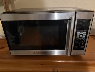 Black and Decker counter top microwave