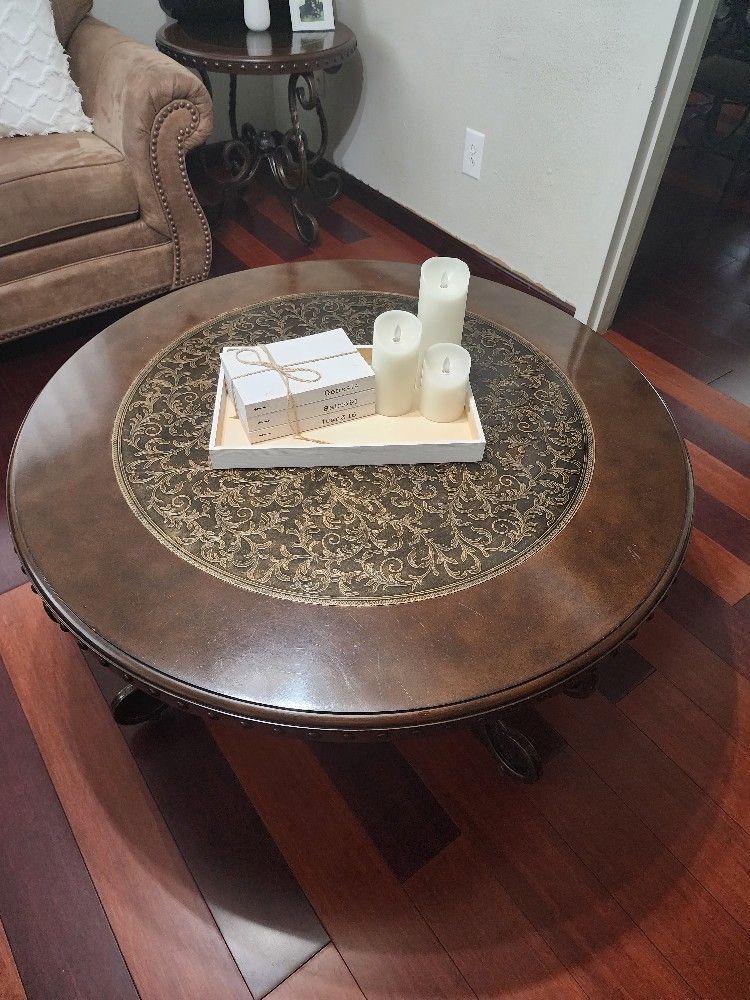 Coffe And End Tables