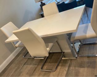 Dining table 4chairs and a bench