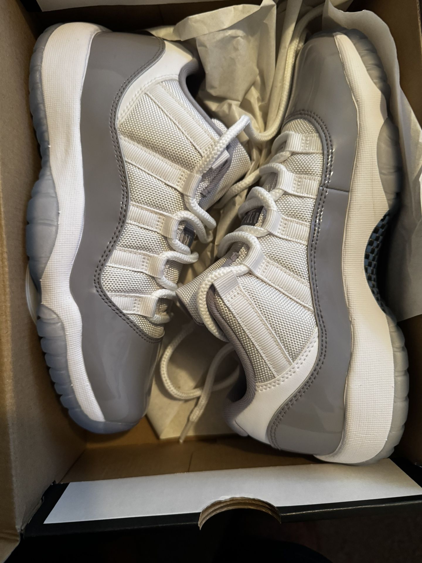 Air Jordan 11 Low Cool Gray Size 6.5Y