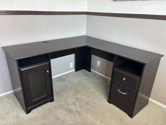 Corner L Desk