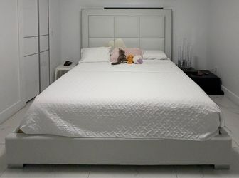 Modern White King Size Bed Frame with Headboard