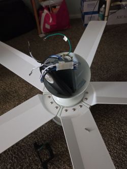 Fan en buenas condiciones con control remoto