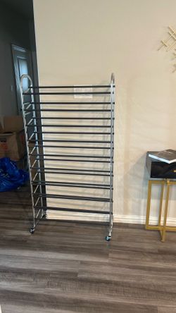 Shoes rack