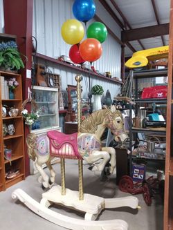 Furniture / HomeGoods / Decor / Antiques and Collectibles