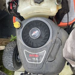 Husqvarna/ Briggs & Stratton 15.5 HP INTEK Engine