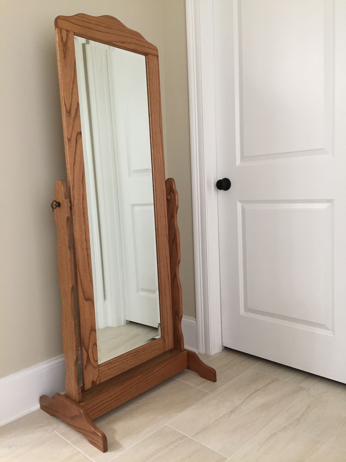 Full Length Mirror, free standing with TILT. Solid Oak.  Dedeaux Furniture.  26” Wide.  62” tall. 