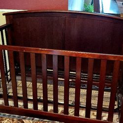 Baby Bed Used  Exelent Condition 