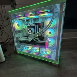 Selling my custom white high-end gaming PC