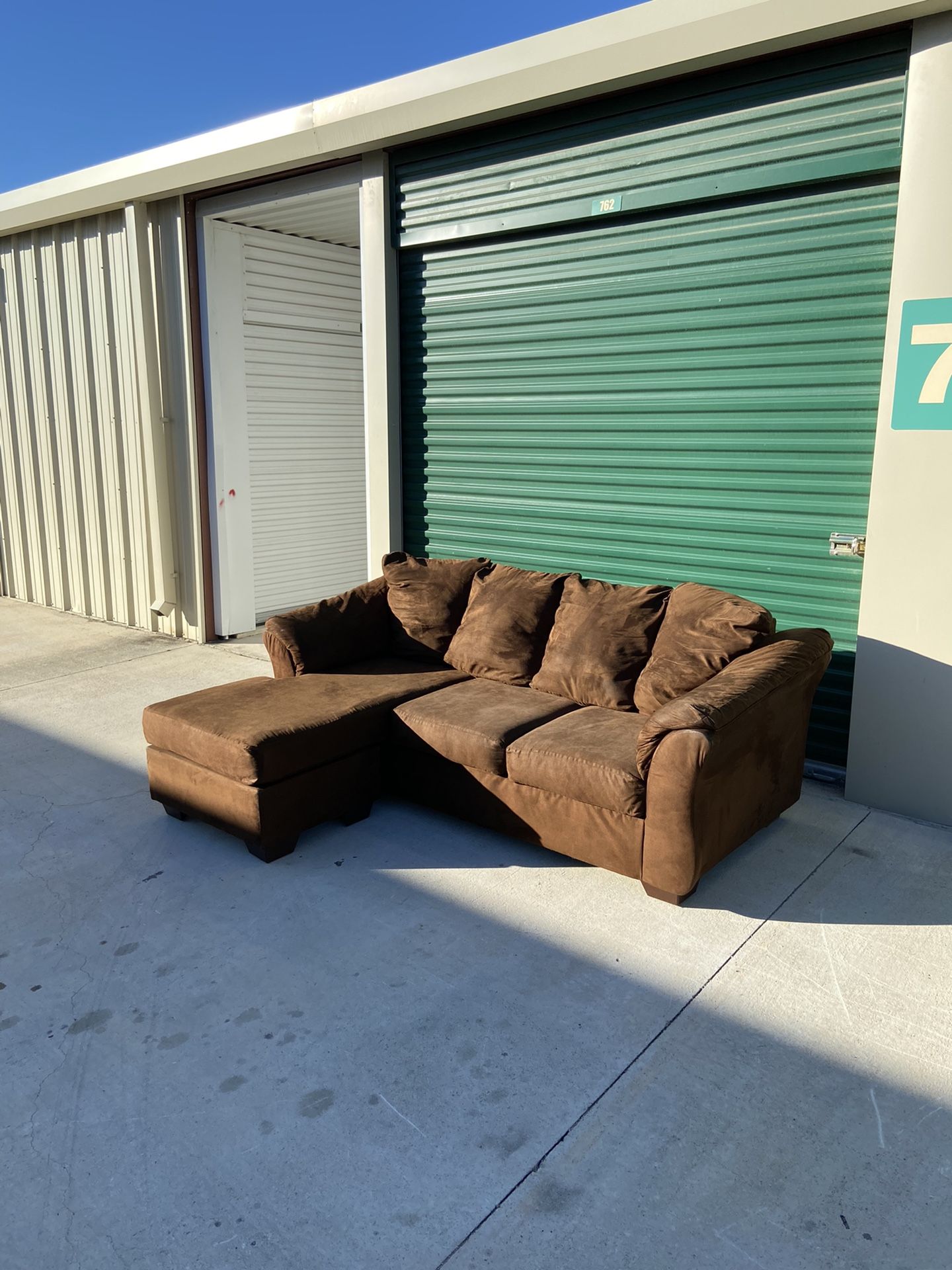 Brown Microfiber Sectional Couch Sofa for Sale in San Antonio, TX OfferUp